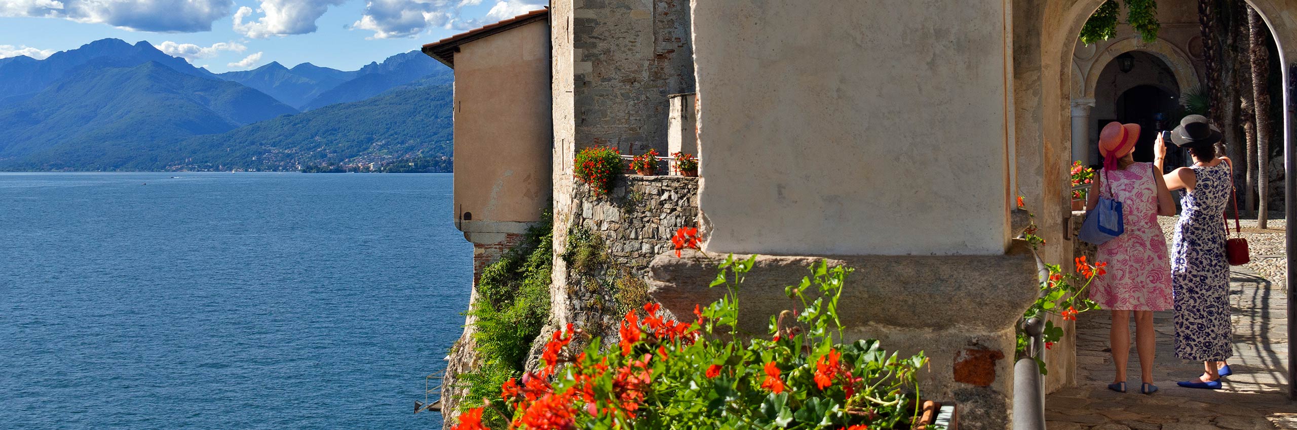 FCR-1213680 | Italy/Lombardy, Varese district, Lake Maggiore, Leggiuno | © Monica Goslin/4Corners